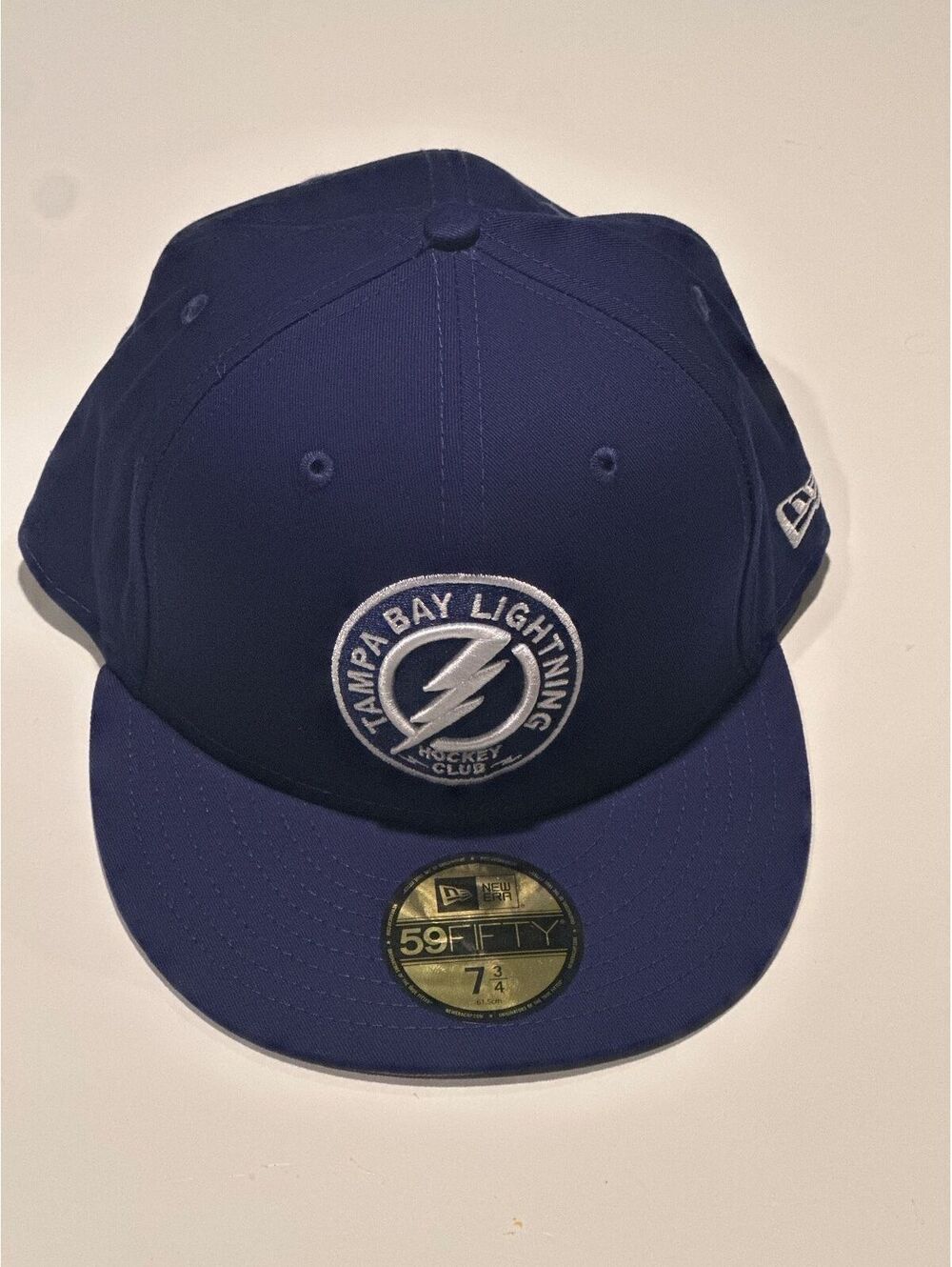 New Era 59Fifty fitted size 7 3/4 Tampa Bay Lightning NHL Baseball Cap Hat -NEW